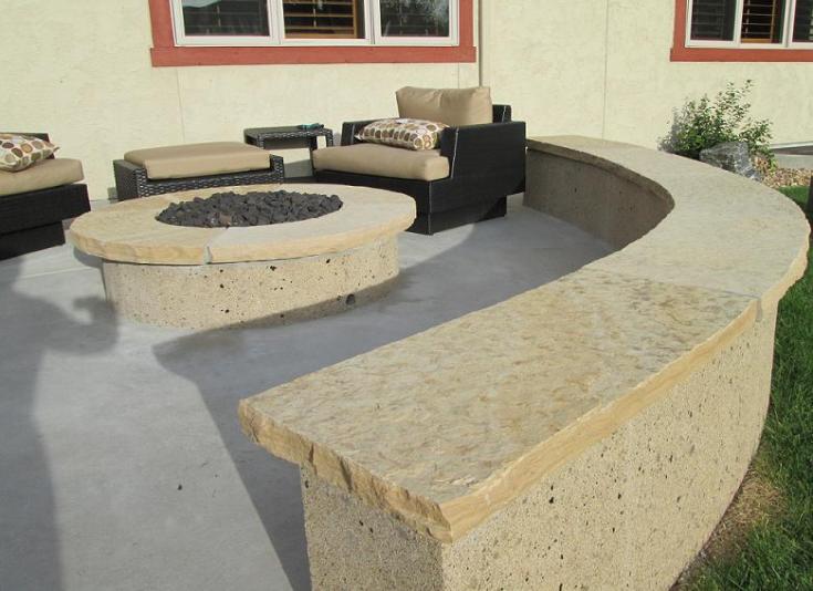 Concrete seating wall with stucco finish